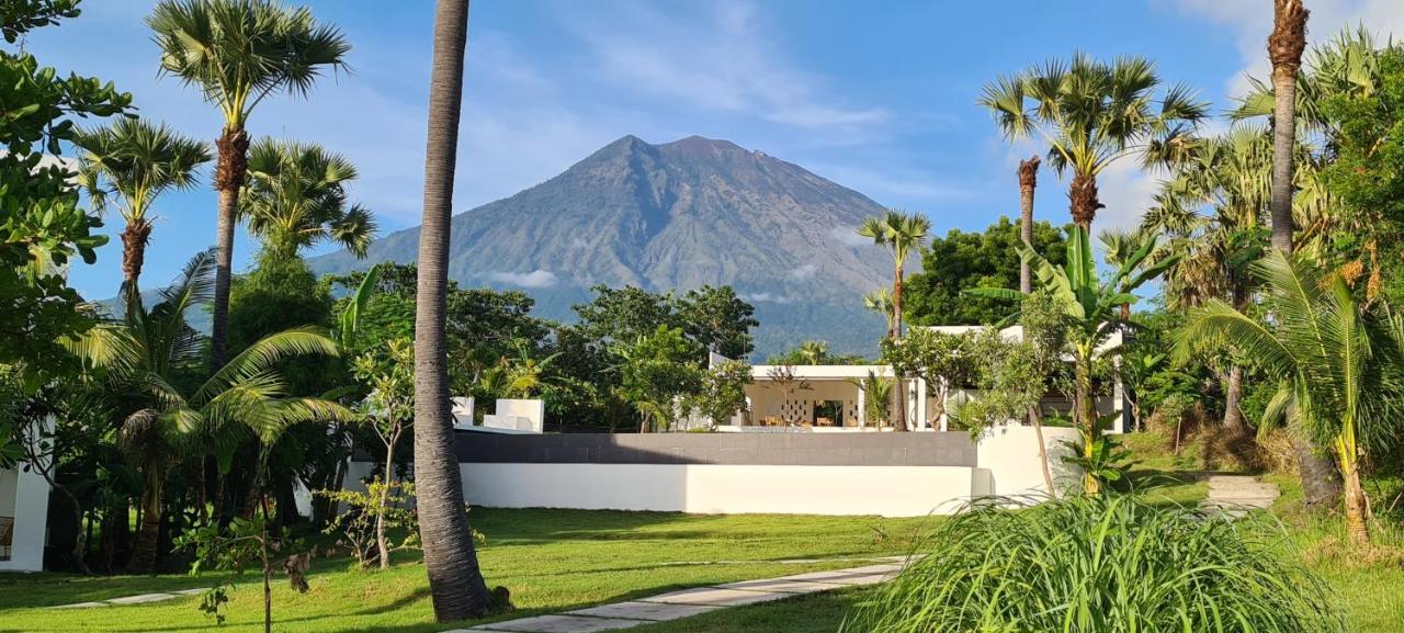 Palm Springs Bali Dive Resort Tulamben Exteriör bild