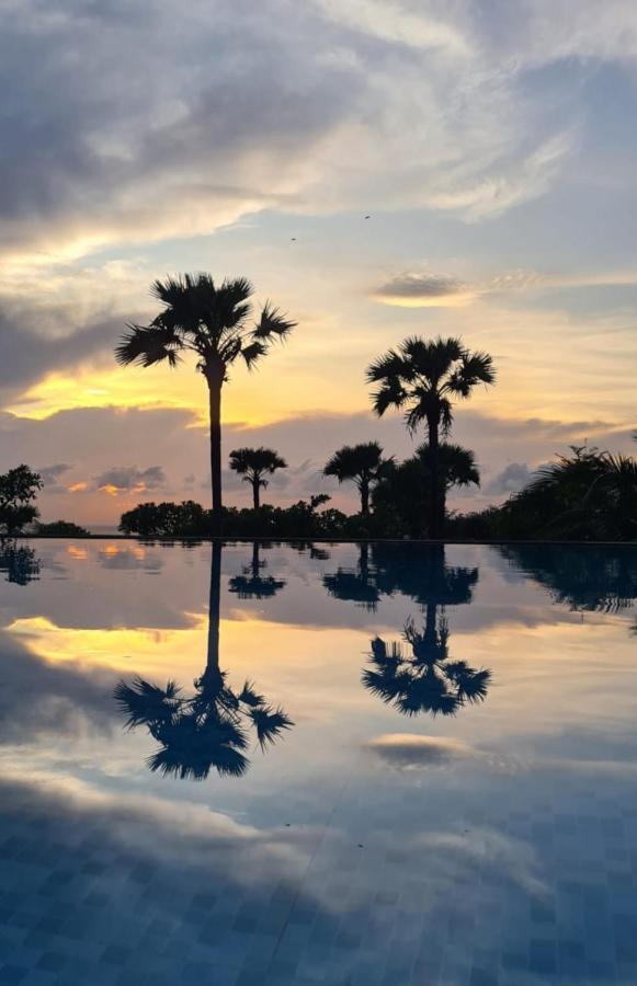 Palm Springs Bali Dive Resort Tulamben Exteriör bild