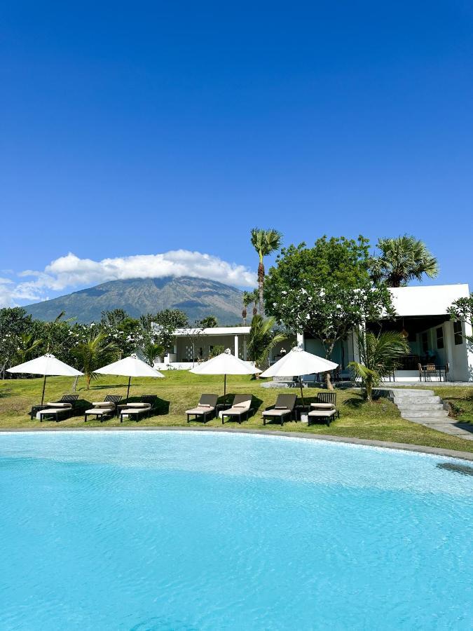 Palm Springs Bali Dive Resort Tulamben Exteriör bild